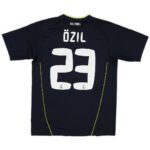 Madrid Heimtrikot Ozil 2010/11 - immagine 2