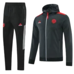 Bayern München Kapuzenjacke + Trainingshose Set 2021/22
